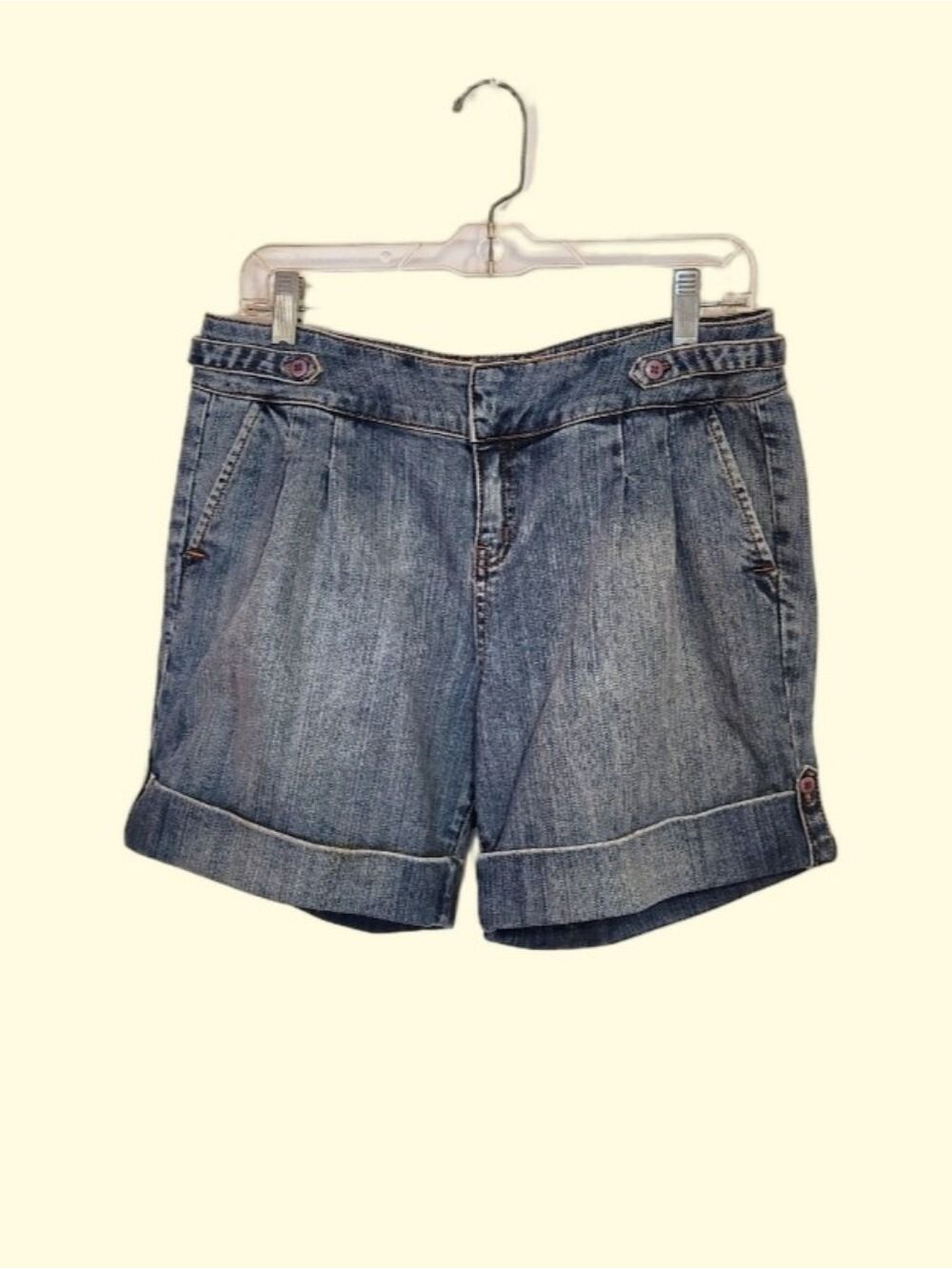 Kenneth Cole Reaction Denim Shorts Medium Wash Size 8